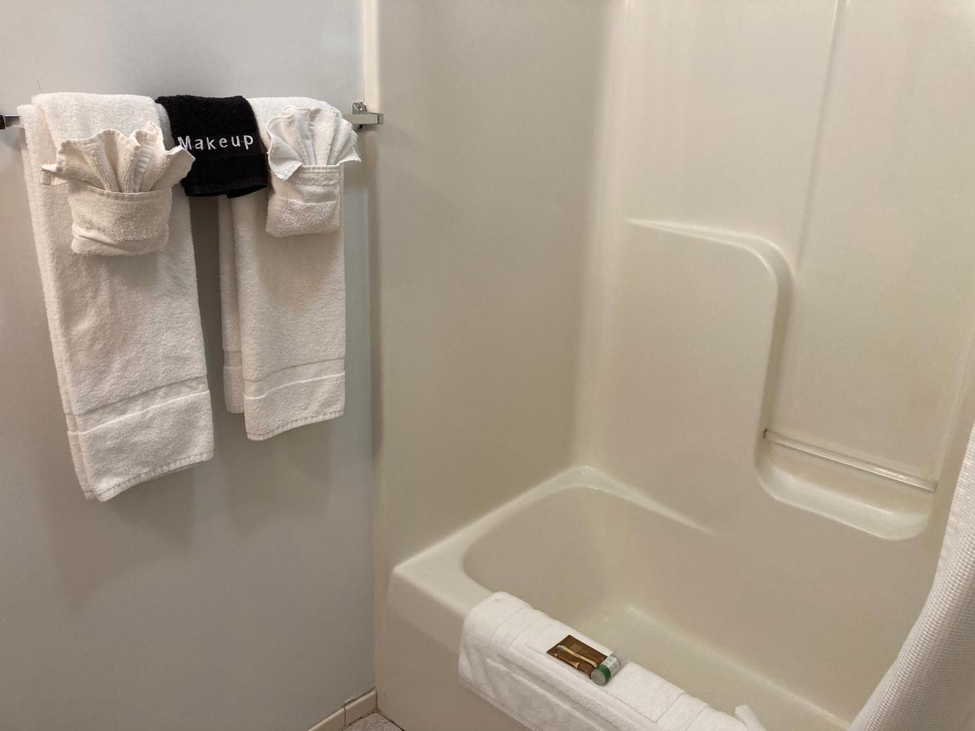The Pratt Hotel 2*